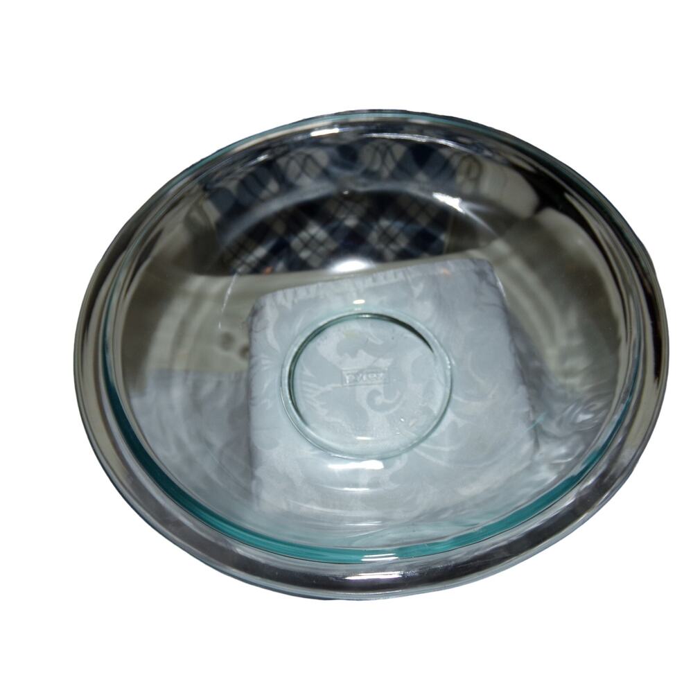 Pyrex 2 qt mixing bowl Nests with other bowls - Picture 2 of 3